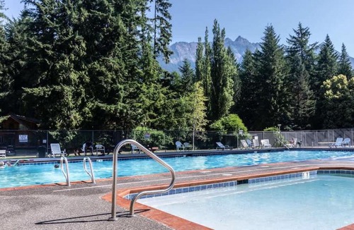 Glacier House | Pendleton Pines Lodge