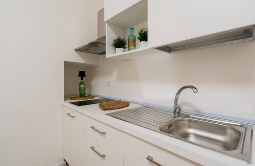 Otranto Historic Centre House | Penelope House Centro Storico: Modern Design, Wi-Fi & Air Conditioning