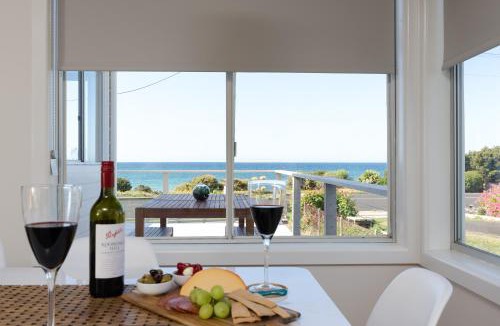 Penguin House | Penguin Beach House