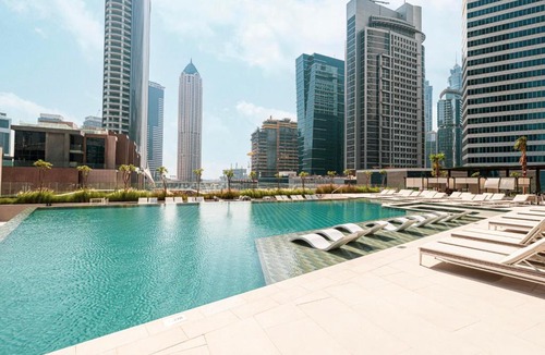 Trade Centre 1 Apartment | Peninsula One Suites by Prestige Nest