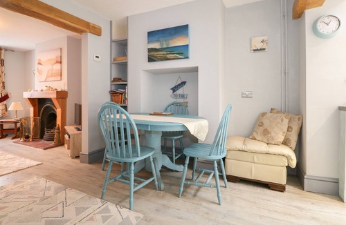 Heacham Cottage | PENNY COTTAGE, pet friendly, character holiday cottage in Heacham