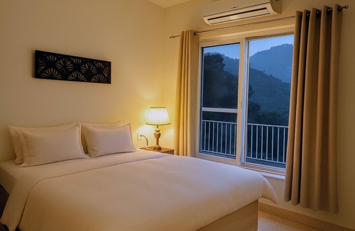 Tapovan Hotel | Pennylane Hotel