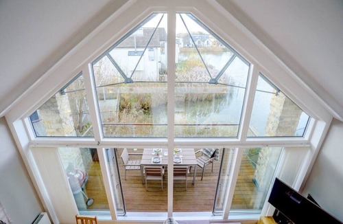 Malmesbury House | Pennyroyal Lodge - HM31 - Lakeside Spa Property