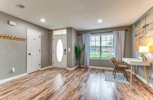 Ono Island House | Pensacola Home w/Fire Pit, 7 Mi to Beaches!