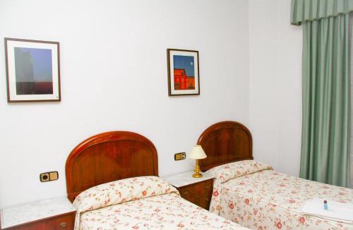 Arapiles House | Pensión Numancia