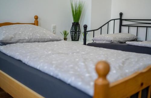 Ahnatal-Weimar Hostel | Pension Ahnatal