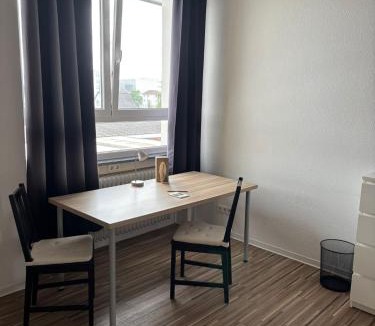 Stuttgart House | Pension Albert - möblierte Einzel- und Doppel- Zimmer auf Zeit