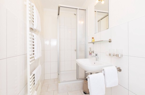 Herzogenaurach House | Pension Altes Backhaus