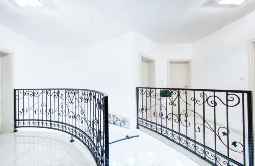 Markisches Viertel House | Pension Amanda
