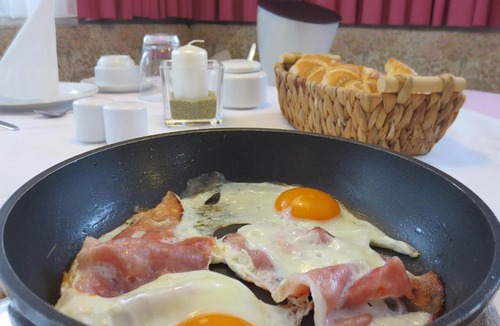 Lech am Arlberg Bed & Breakfast | Pension Churlis