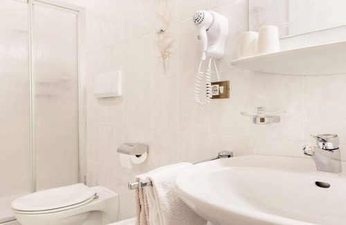 Tesimo House | Pension Felsenegg