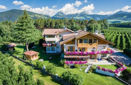 Naz Sciaves Hotel | Pension Haus am See