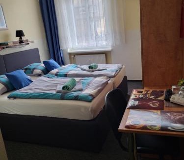 Waidmannslust Apartment | Pension Hubertus