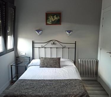 Fabero House | PENSION LA PARADA