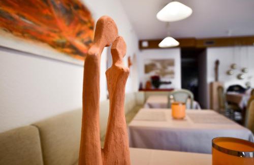 Postal Bed & Breakfast | Pension Martha