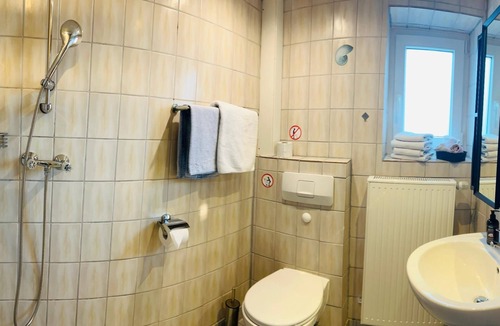Ichenhausen House | Pension Merkle