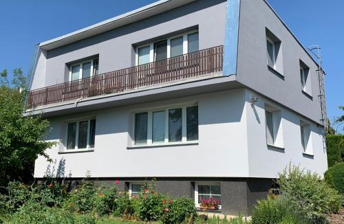 Klecany Hotel | Pension Milada
