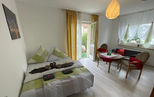 Ditzingen House | Pension mit Herz und Garten