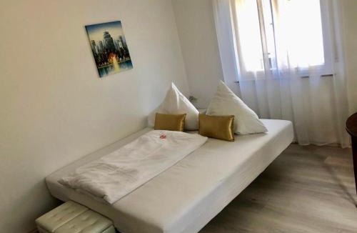 Ditzingen House | Pension mit Herz und Garten