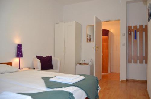 Prague 4 House | Pension Nika