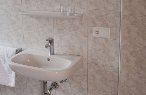 Silandro House | Pension Pernthaler