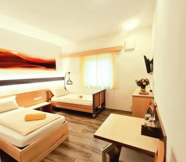 Pastetten House | Pension RoBi