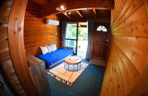 Toyo-cho Cabin | Pension Shishikui
