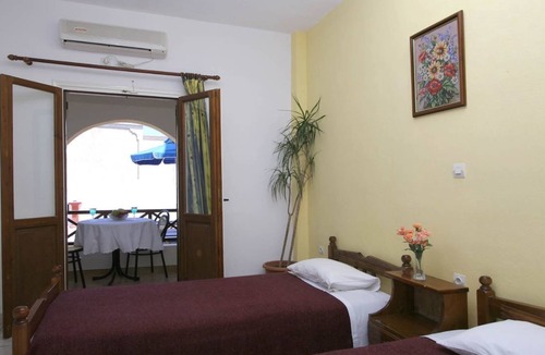 Karterados House | Pension Stella