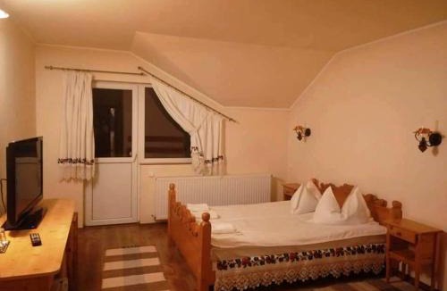 Sisesti House | Pensiunea Amethyst