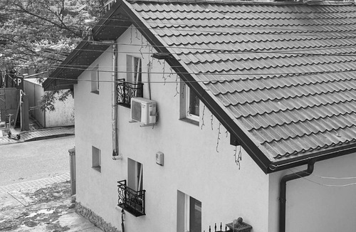 Botosani House | Pensiunea Bianca