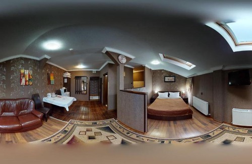 Botosani House | Pensiunea Bianca