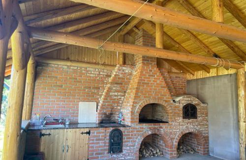 Corbi House | Pensiunea Colț de Rai
