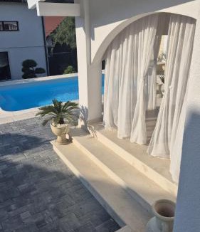 Archia House | Pensiunea Coralia