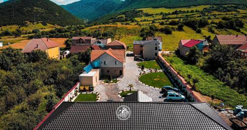 Coronini Hotel | Pensiunea Elis