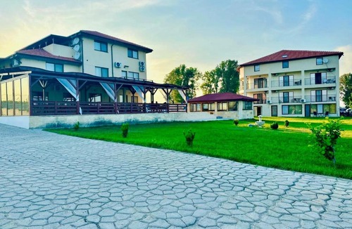 Razim Lake House | Pensiunea Fabian