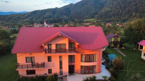 Petrila House | Pensiunea Gui