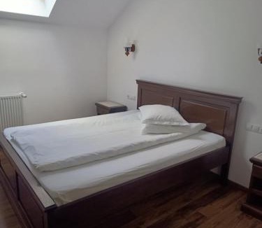 Stramtura House | Pensiunea In Poiana