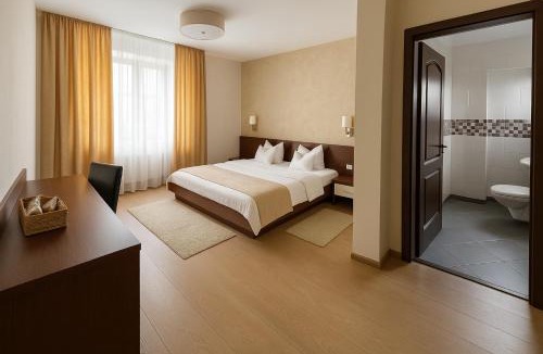 Sanmartin House | Pensiunea Konfort