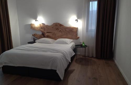Bratca House | Pensiunea Lavanda