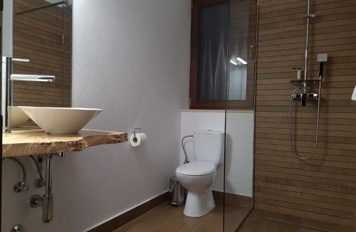 Bratca House | Pensiunea Lavanda