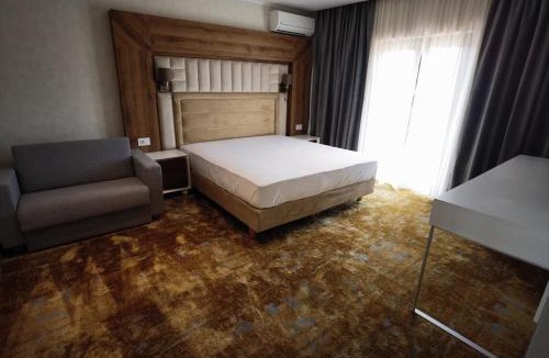 Sinmartin House | Pensiunea Palace