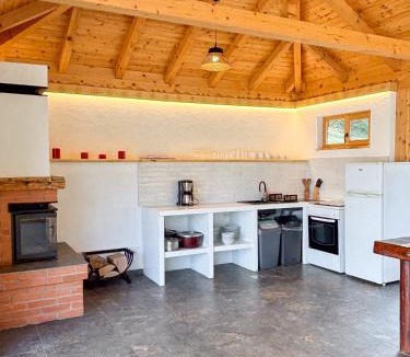 Moeciu de Sus House | Pensiunea Poienita Ursului