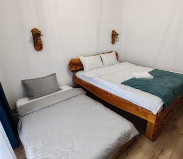 Marisel House | Pensiunea Roua Brazilor Mărișel