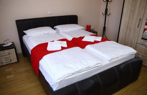 Pestisani House | PENSIUNEA SOFIA