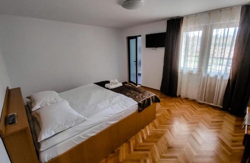 Corbeni House | Pensiunea Tesoro