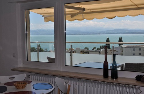 Immenstaad am Bodensee Apartment | Penthouse Apartment Apartment "Attika Süd" with a view over Lake Constance