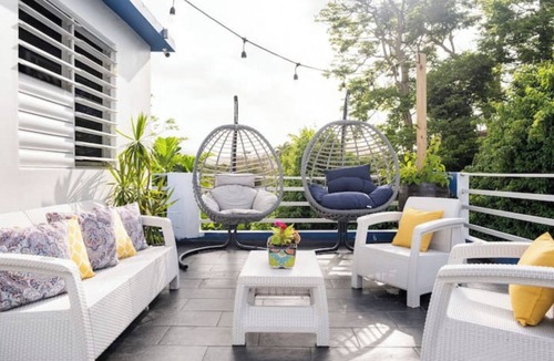 Mata de Platano Apartment | Penthouse 3 bdrm Tropical Retreat Spectacular Rainforest & Ocean Views Jacuzzi!