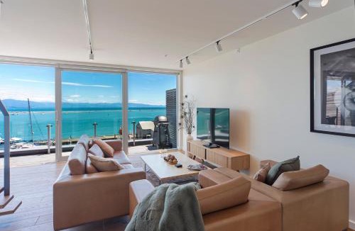 Stepneyville Apartment | Penthouse 37 - Nelson Waterfront Apartment