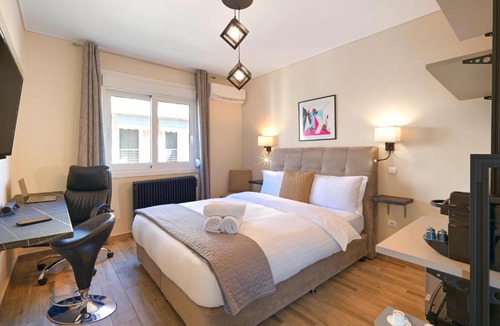 Elliniko-Argyroupoli Apartment | Penthouse Apartment & Studio near Glyfada - free Parking