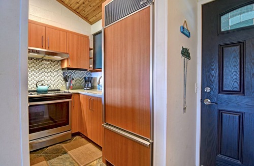 Hilo Condo | PENTHOUSE BEST VIEW Mauna Loa Shores the Ultimate Next to Beach Park